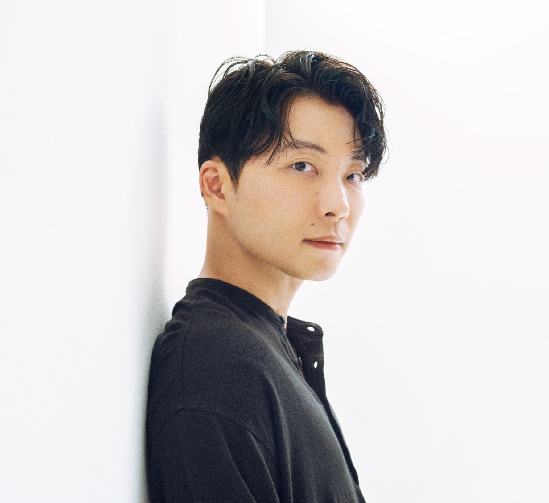 星野源の女好きの噂や悪評も 浮気癖を暴露 ブサイクなのになぜモテる Thetopics