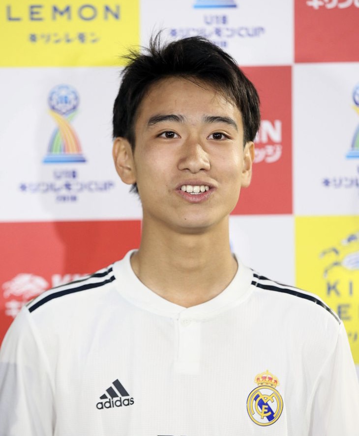 中井卓大 ピピ の姉の結婚相手は 実家は酒蔵で金持ち 両親は偽装離婚 Thetopics