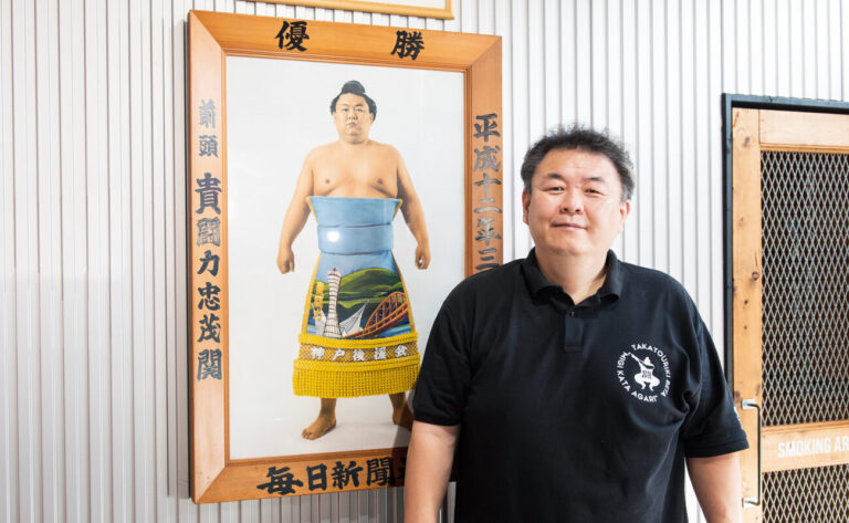 王鵬(相撲力士)の父親は貴闘力で関係は？家系図がすごい！母親は再婚？ - TheTopics